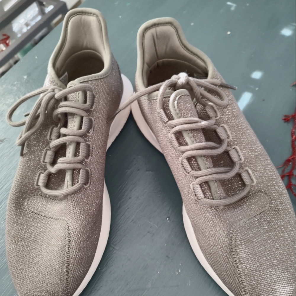 Women's Adidas tubular running shoe